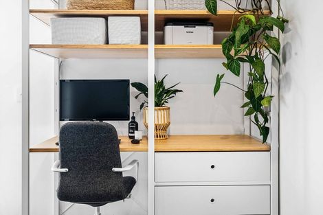 Photo of property in 2/3 Nyoli Street, Northcote, Christchurch, 8052