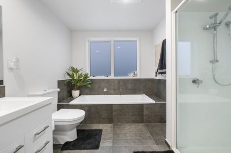 Photo of property in 3 Jewels Lane, Papamoa, 3118