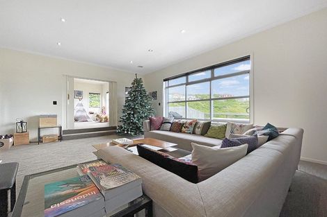 Photo of property in 74 Amesbury Drive, Churton Park, Wellington, 6037