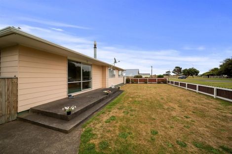 Photo of property in 26 Ngatai Street, Manaia, 4612