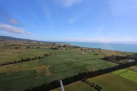 Photo of property in 1337 East Coast Road, Whakatiwai, Pokeno, 2473