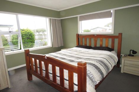 Photo of property in 120 Stobo Street, Grasmere, Invercargill, 9810
