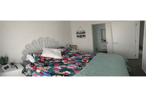 Photo of property in 5 Mettle Lane, Papakura, 2110