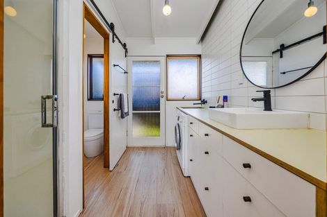 Photo of property in 2/8 Alpha Street, Papakura, 2110