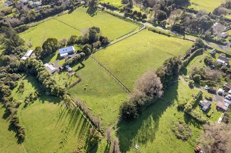 Photo of property in 156 Gear Road, Te Horo, Otaki, 5582
