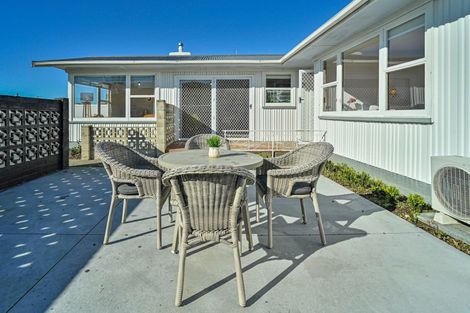 Photo of property in 612 Ballantyne Street, Frimley, Hastings, 4120