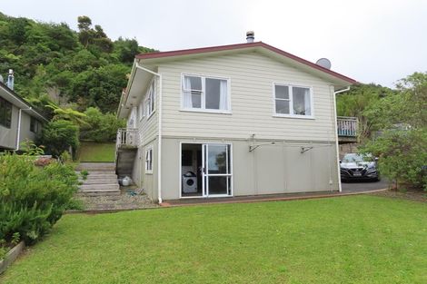 Photo of property in 80 Mulberry Street, Normandale, Lower Hutt, 5010