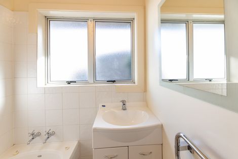 Photo of property in 32 Bentley Street, Russley, Christchurch, 8042