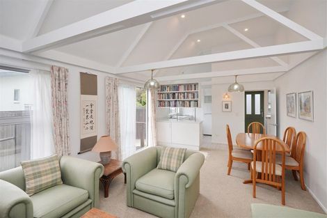 Photo of property in 63 Landsdowne Terrace, Cashmere, Christchurch, 8022