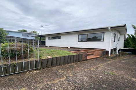 Photo of property in 43 Deverell Place, Northcross, Auckland, 0632