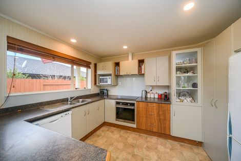 Photo of property in 22 Meridian Grove, Kelvin Grove, Palmerston North, 4414