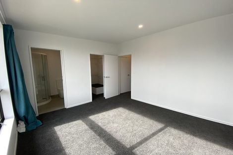 Photo of property in 4/62 Spenmoor Street, Newlands, Wellington, 6037