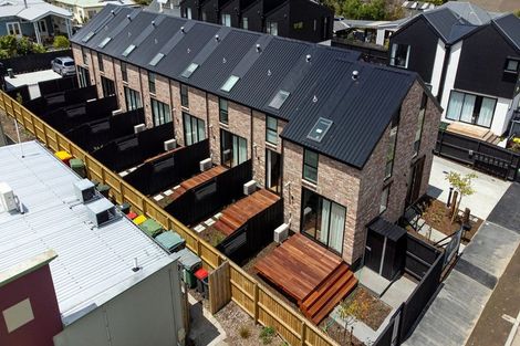 Photo of property in 5/196 Hills Road, Edgeware, Christchurch, 8013