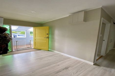 Photo of property in 52 Stillwater Crescent, Stillwater, Silverdale, 0993