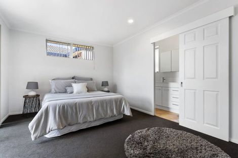 Photo of property in 5 Frederick Reece Drive, The Gardens, Auckland, 2105