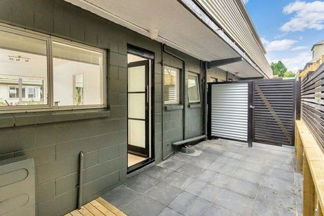 Photo of property in 10/11 Kingsway Avenue, Sandringham, Auckland, 1025