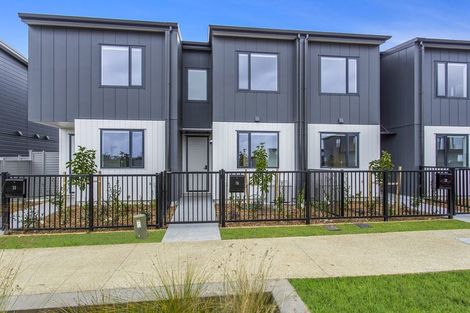 Photo of property in 16 Park Green Avenue, Rosehill, Papakura, 2113