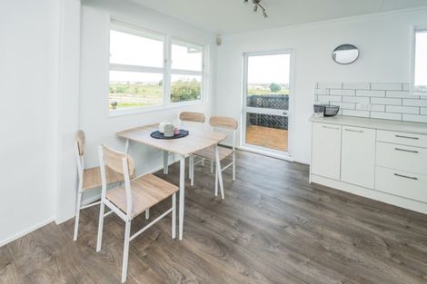 Photo of property in 56 Lee Street, Castlecliff, Whanganui, 4501