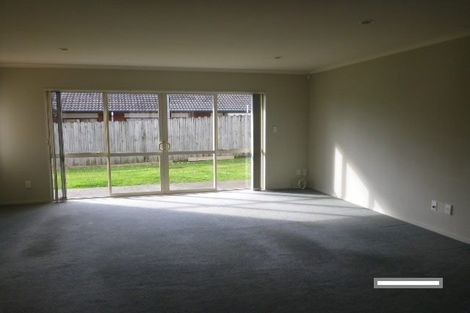 Photo of property in 52 Milson Drive, Papakura, 2110