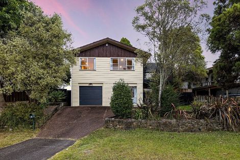 Photo of property in 9 Albemarle Place, Massey, Auckland, 0614