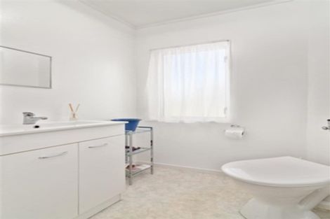 Photo of property in 14 Robinson Avenue, Holdens Bay, Rotorua, 3010