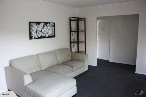 Photo of property in 52 Poto Road, Normandale, Lower Hutt, 5010