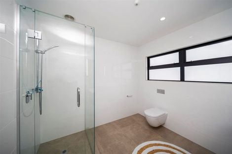 Photo of property in 2/86 Hurlstone Drive, Waiwhakaiho, New Plymouth, 4312