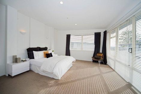 Photo of property in 30 York Street, Russell, 0202