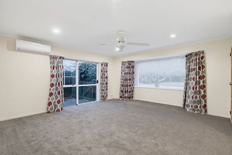 Photo of property in 15 Kingsbury Avenue, Rangiora, 7400