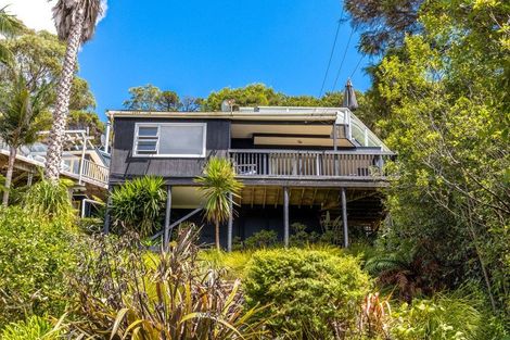 Photo of property in 25 Miro Road, Palm Beach, Waiheke Island, 1081