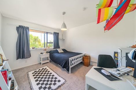 Photo of property in 50 Molyneux Close, Whitby, Porirua, 5024