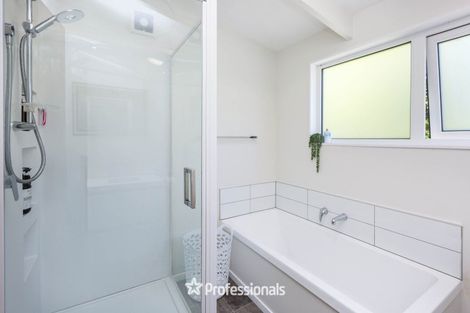 Photo of property in 58 Larchmont Grove, Totara Park, Upper Hutt, 5018