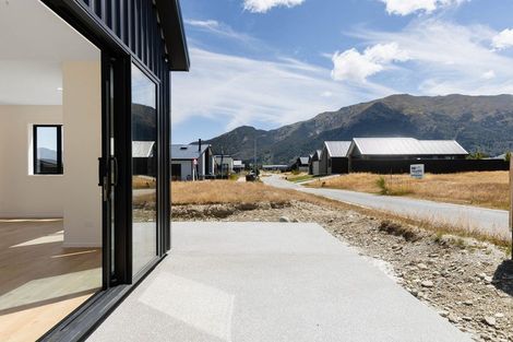 Photo of property in 4 Pipson Way, Lake Hawea, 9382