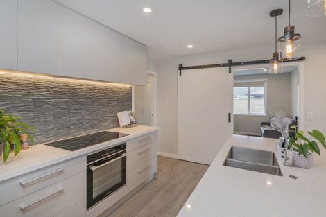 Photo of property in 7 Ronomor Place, Whitianga, 3510