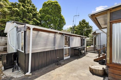 Photo of property in 51 Kenney Crescent, Fairfield, Hamilton, 3214