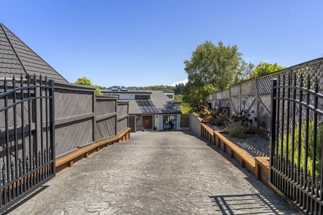 Photo of property in 15 Observatory Close, Whitby, Porirua, 5024
