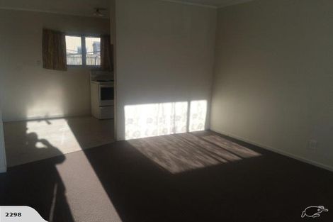 Photo of property in 2/124 Station Road, Papatoetoe, Auckland, 2025