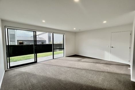Photo of property in 17 Wheatsheaf Lane, Heathcote Valley, Christchurch, 8022
