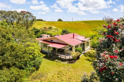 Photo of property in 70 Whitcombe Road, Ruawai, 0592