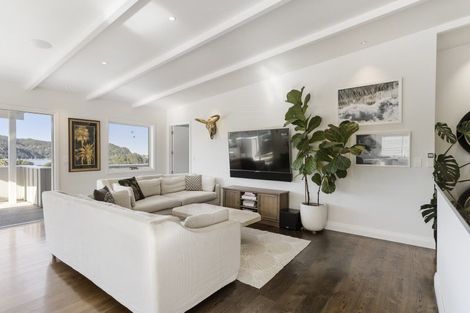 Photo of property in 139 Bruce Wallace Place, Whangamata, 3620