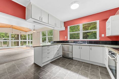 Photo of property in 1252 Devon Road, Sentry Hill, New Plymouth, 4373