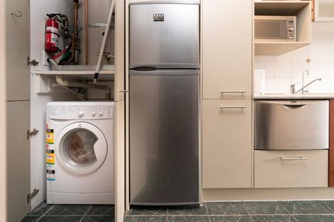 Photo of property in Atrium Towers, 5o/154 The Terrace, Wellington Central, Wellington, 6011