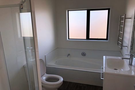 Photo of property in 1 Robalan Close, Halswell, Christchurch, 8025