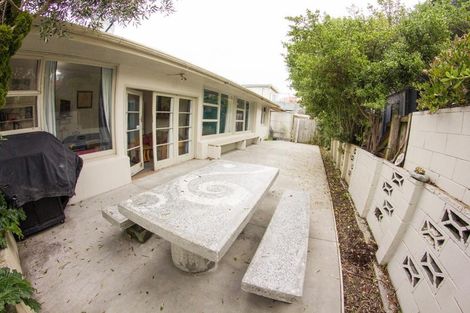 Photo of property in 369 Marine Parade, New Brighton, Christchurch, 8061