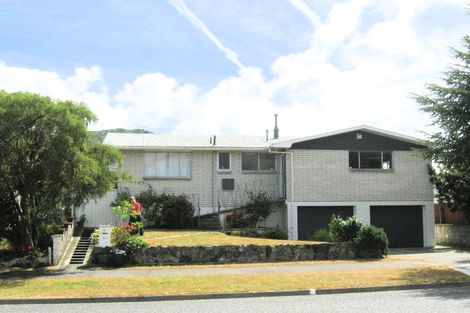 Photo of property in 57 California Drive, Totara Park, Upper Hutt, 5018