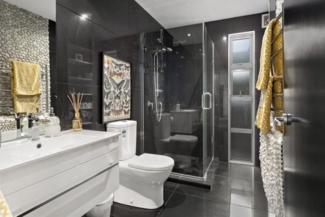 Photo of property in 5 Satchell Way, Kaiwharawhara, Wellington, 6035