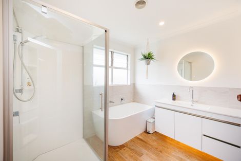 Photo of property in 10 Westhaven Grove, Takaro, Palmerston North, 4412