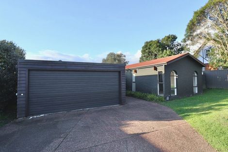 Photo of property in 8 Raddock Place, Farm Cove, Auckland, 2012