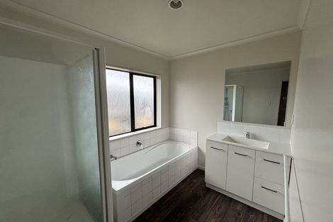 Photo of property in 44 Senator Drive, Manurewa, Auckland, 2105