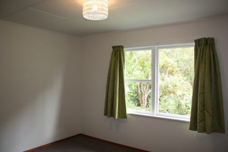 Photo of property in 139 Pinehaven Road, Pinehaven, Upper Hutt, 5019
